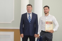 Спортсменам и тренерам «Юпитера» вручили муниципальные награды на День физкультурника
